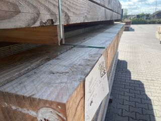 2x Douglas Balken Fijnbezaagd, 150x150mm, lengte 400cm